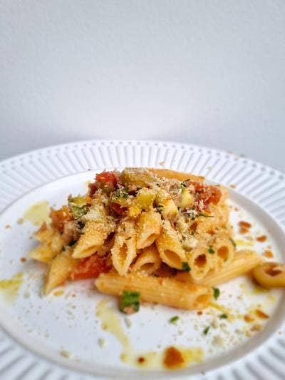 PENNE AO MOLHO DE ATUM E MOLICA